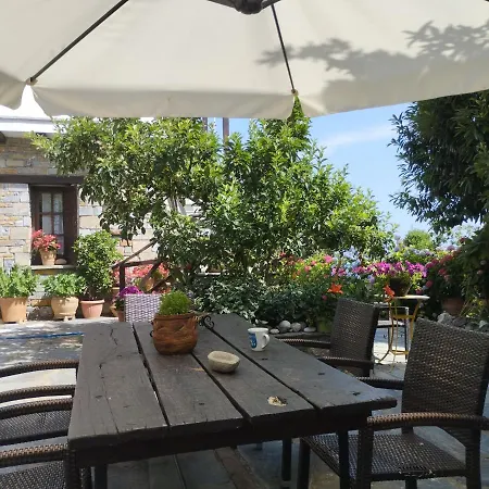 Pensión Dimosthenis Karastamatis