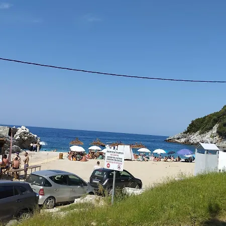 Pensión Dimosthenis Karastamatis