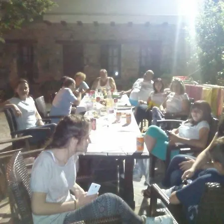 Pensión Dimosthenis Karastamatis 3*