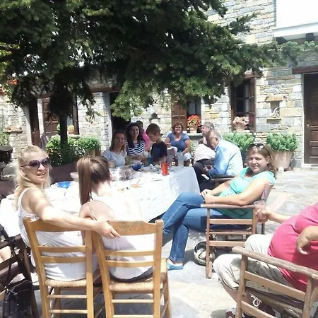 Pensión Dimosthenis Karastamatis