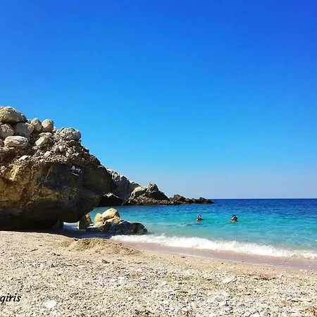 Pensión Dimosthenis Karastamatis Xorychti